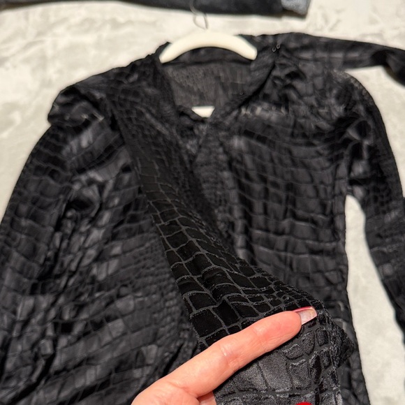 Versace Black Textured Women's Top - Picture 2 of 4